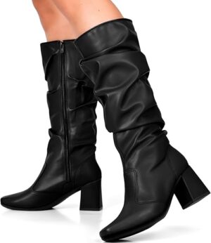 Bota Feminina Lumiss Cano Alto preta slouchy com salto bloco e bico quadrado