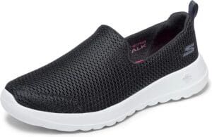 Tênis Skechers Go Walk Joy Feminino preto para caminhada e conforto diário