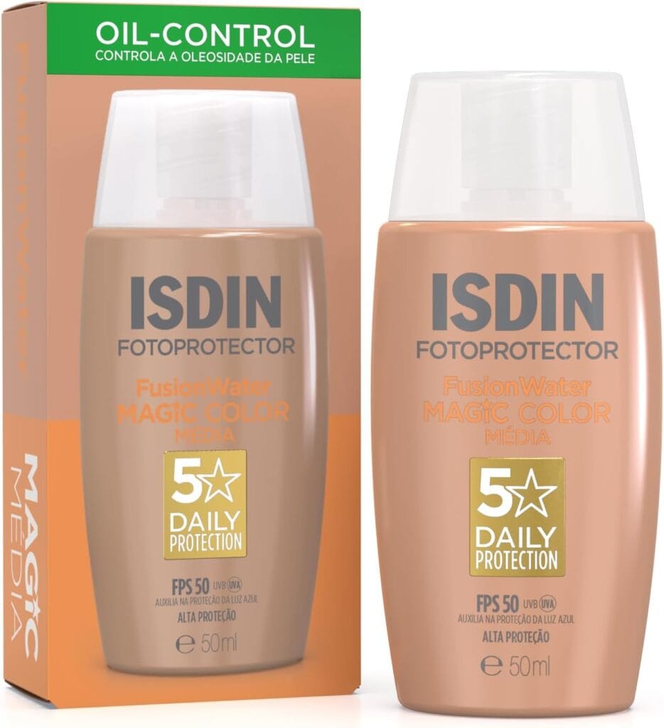 ISDIN Fusion Water Magic Color FPS 50 Cor Média com toque seco e cobertura natural