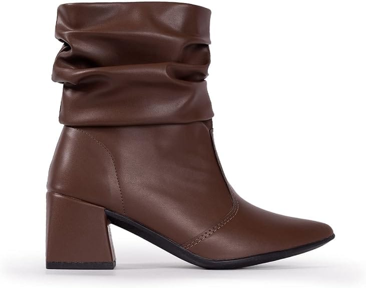 Bota feminina Via Angel Slouch cano curto marrom com salto bloco